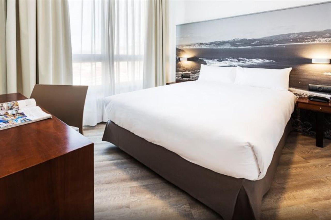 B&B Hotel Vigo Bagian luar foto