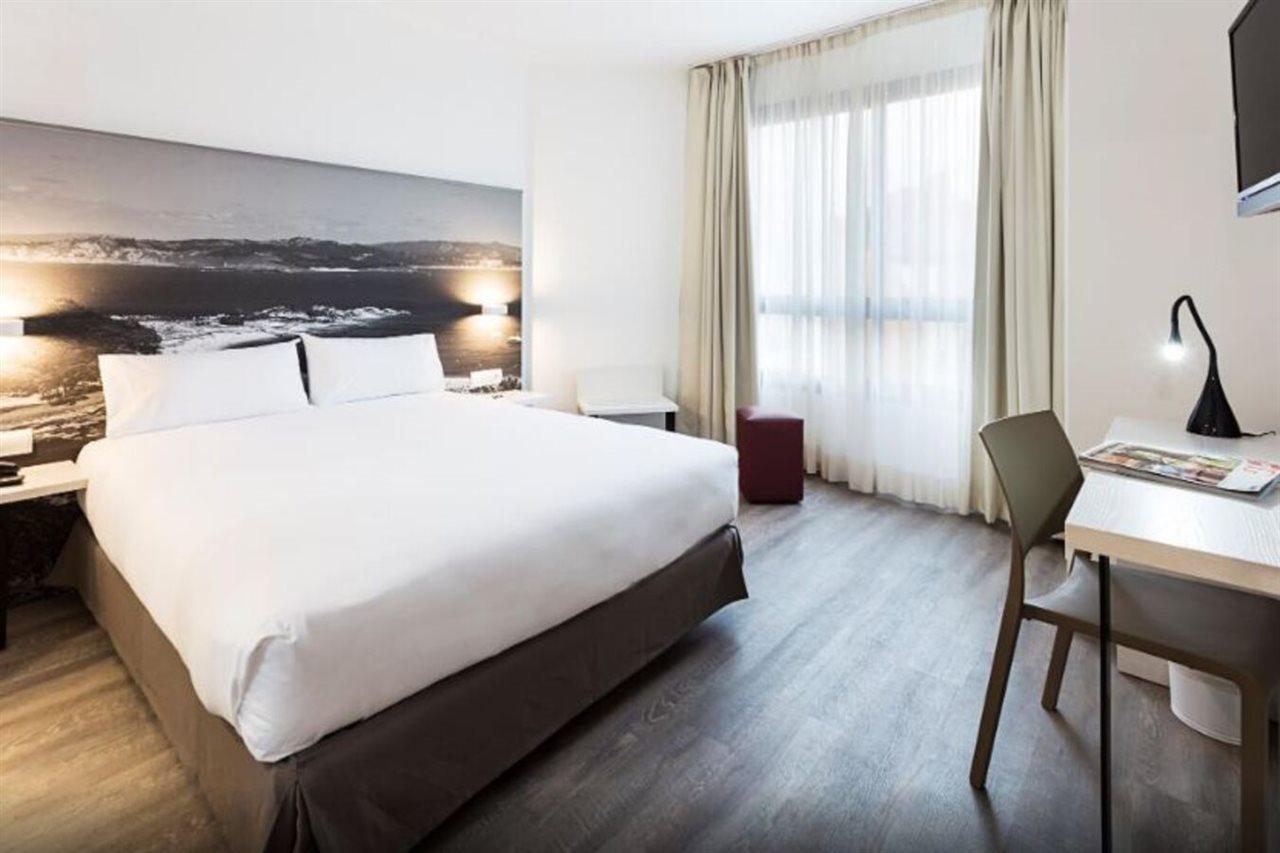 B&B Hotel Vigo Bagian luar foto