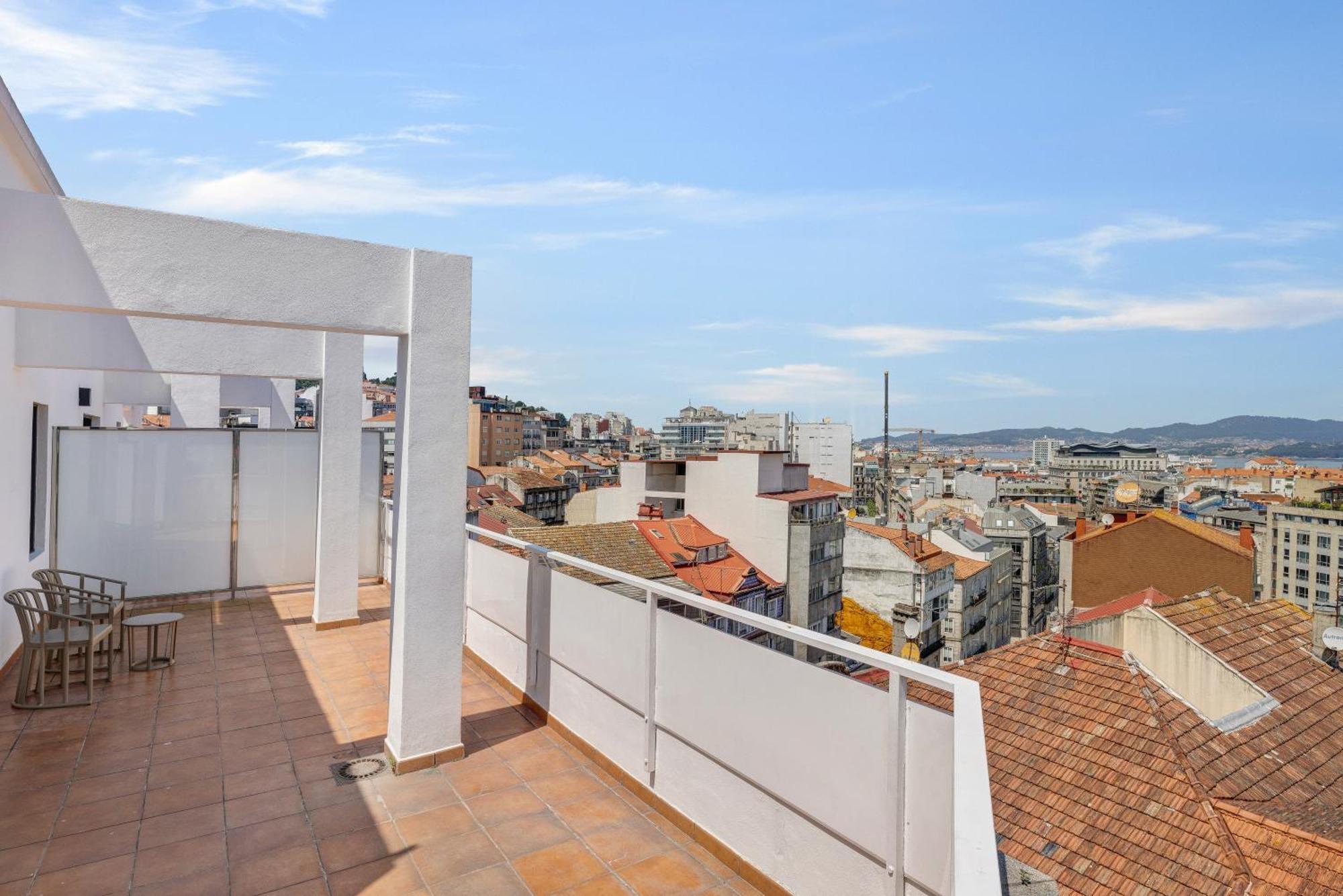 B&B Hotel Vigo Bagian luar foto
