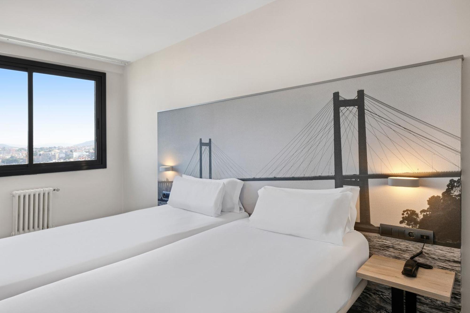 B&B Hotel Vigo Bagian luar foto