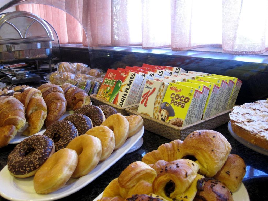 B&B Hotel Vigo Bagian luar foto