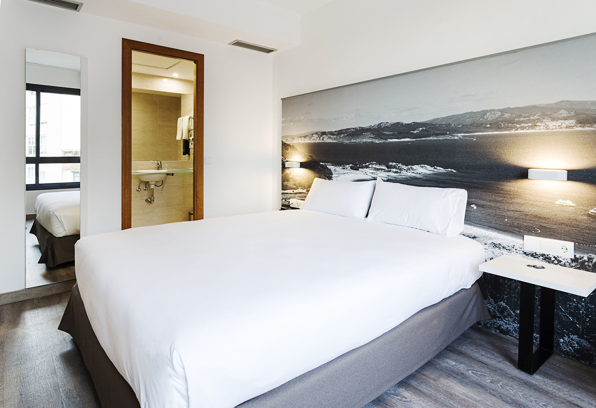 B&B Hotel Vigo Bagian luar foto