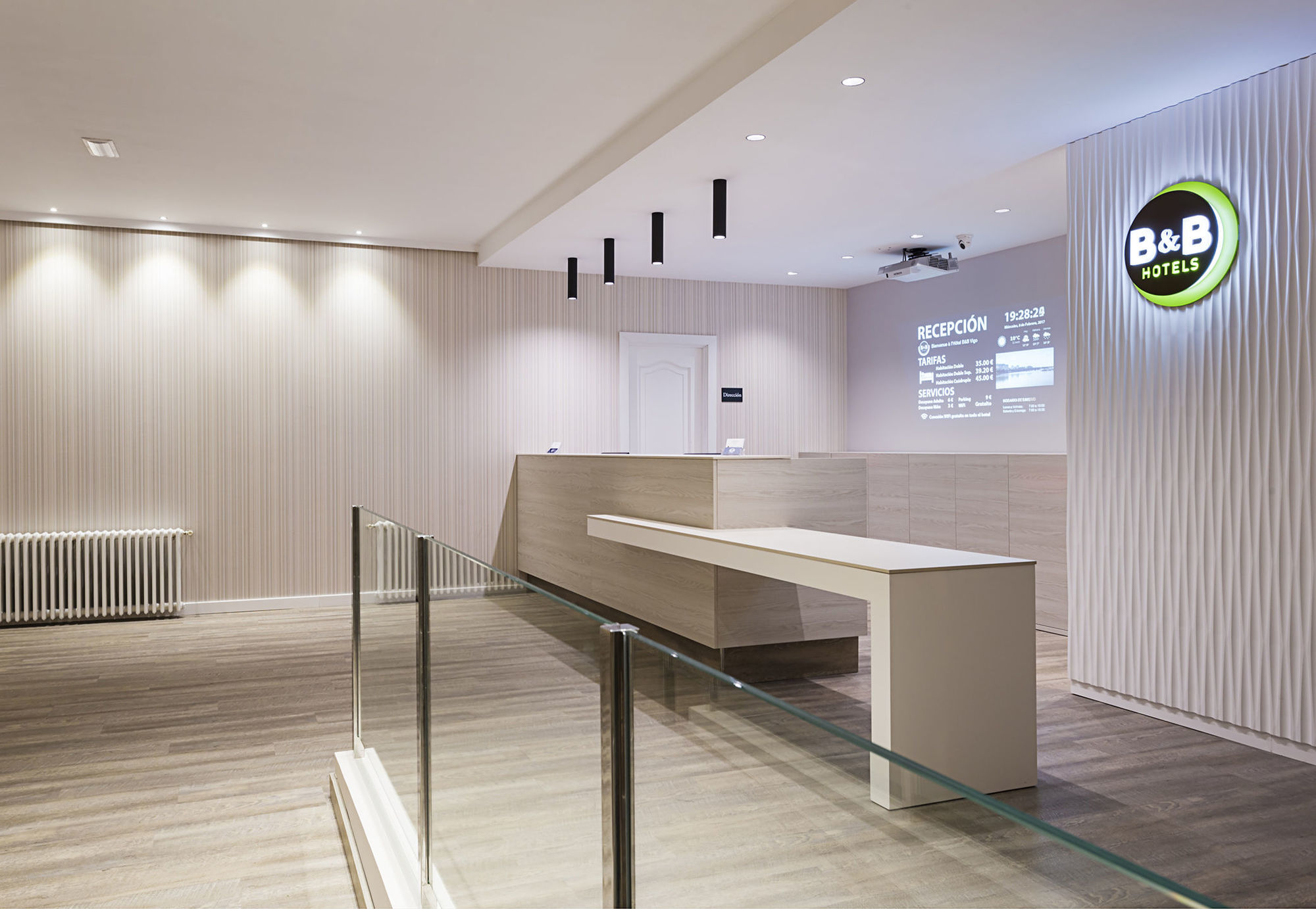 B&B Hotel Vigo Bagian luar foto